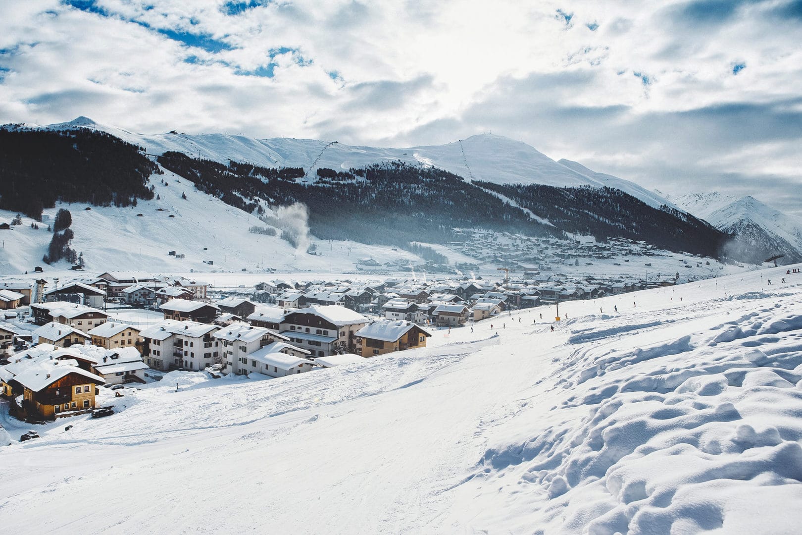 case innevate a livigno durante stagione invernale