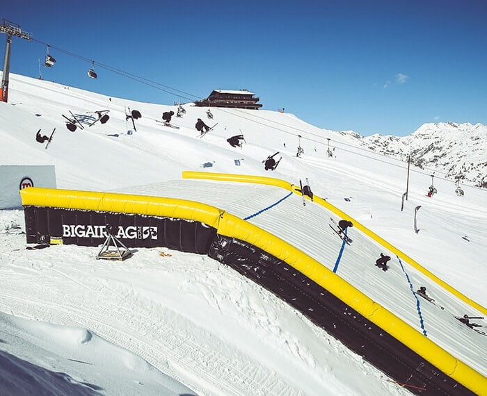 attrazione bigairbag allo snowpark Mottolino di livigno