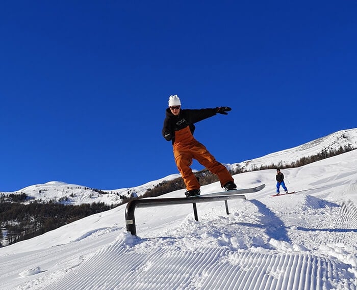 Snowpark twenty, evoluzioni sullo snowboard a Livigno